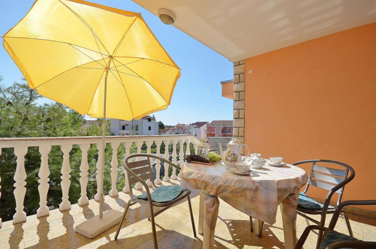 Apartments Miljenka Vodice Eksteriør billede
