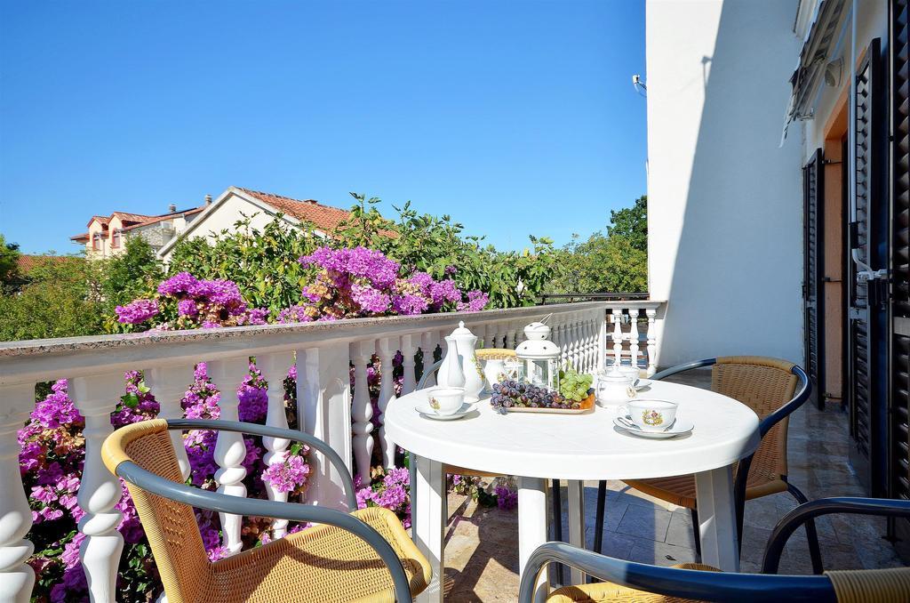 Apartments Miljenka Vodice Eksteriør billede