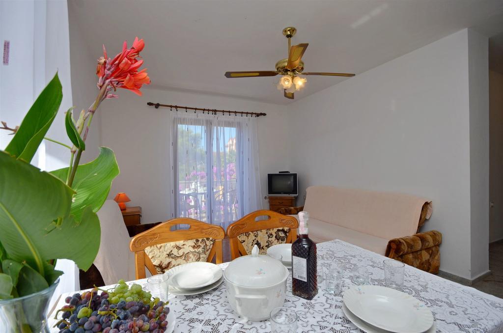 Apartments Miljenka Vodice Eksteriør billede